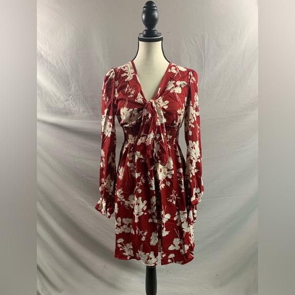 Red Boho Floral Print Knot Front Flounce Sleeve Dress - Picture 6 of 9
